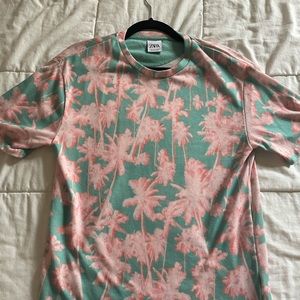 Zara short sleeve t shirt.